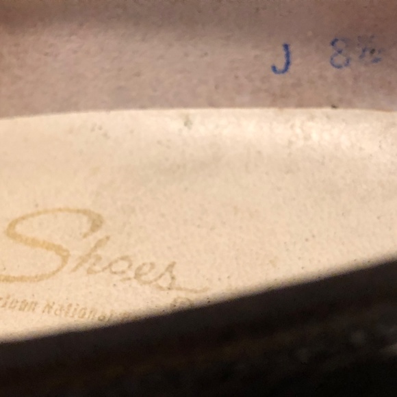 Vintage Red Cross Black Shoes Flats 1960s 8 1/2 - Picture 5 of 7